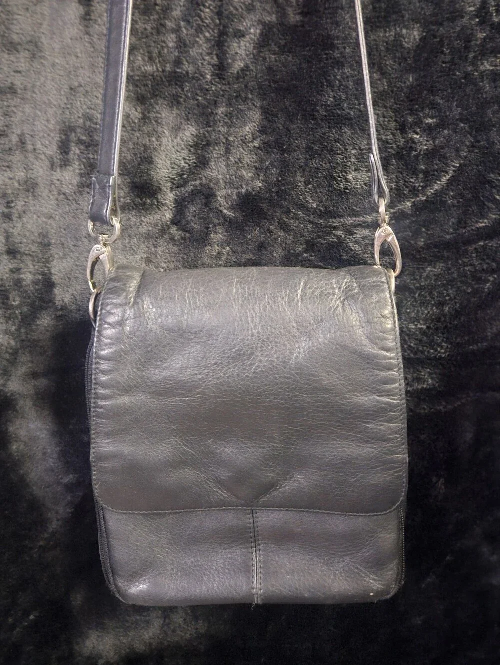 Vintage HOBO International Black Leather Hobo Crossbody Bag